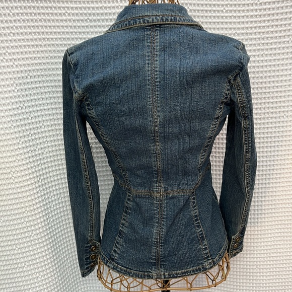 St. John’s Bay Petite Small denim Fitted jacket.  NWT. Medium tint. A-line. CUTE - Picture 5 of 9